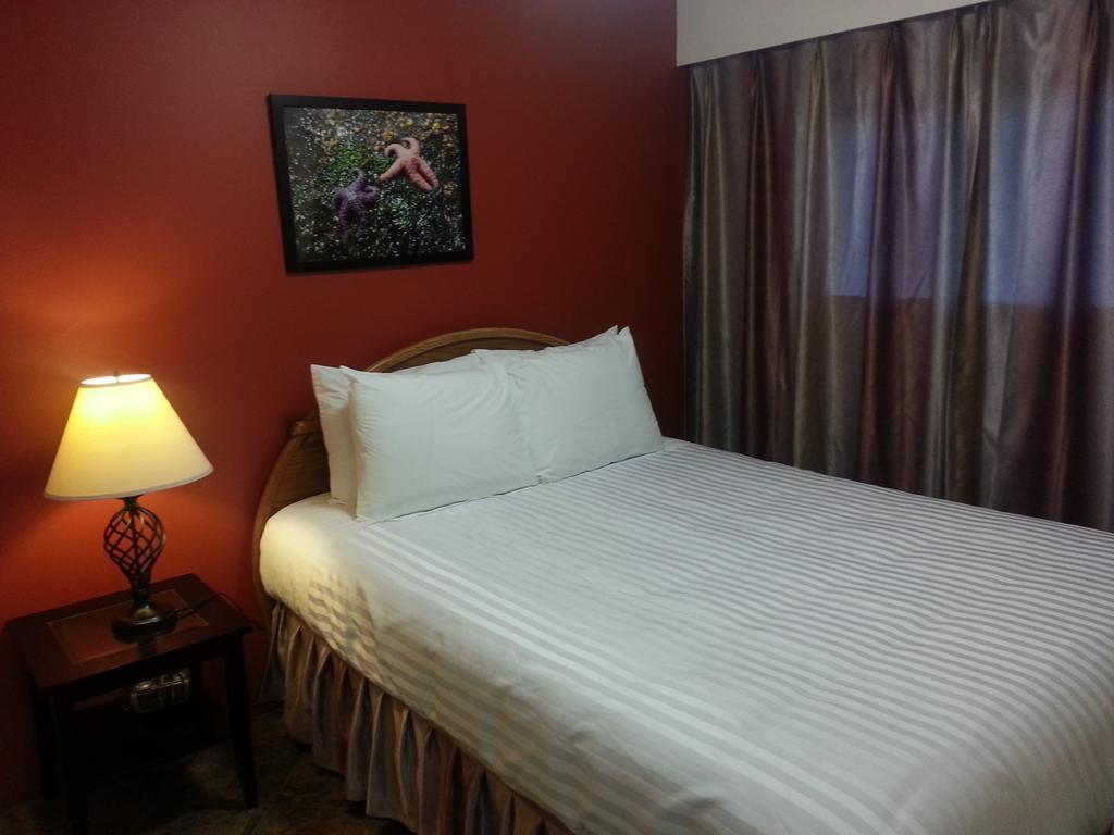 Edgewater Motel Campbell River Esterno foto
