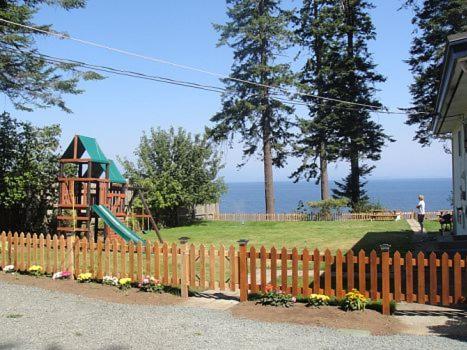 Edgewater Motel Campbell River Esterno foto