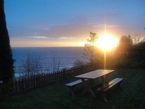 Edgewater Motel Campbell River Esterno foto